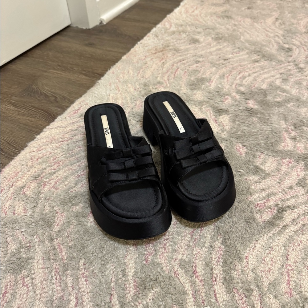 Zara Women's Black Satin Mules